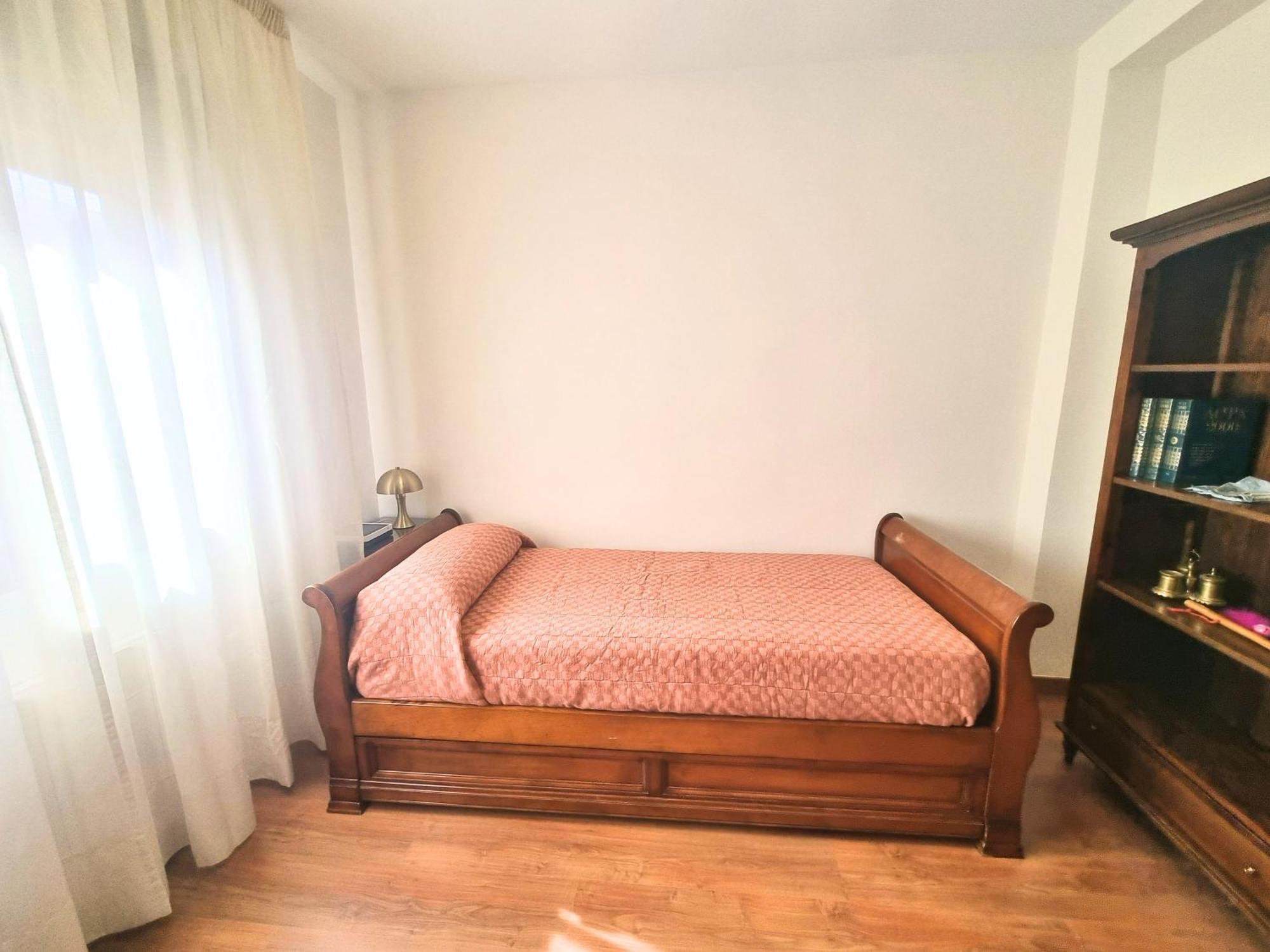 Apartamento En El Corazon De Granada Junto A Catedral Y Arco Elvira — Photos 3